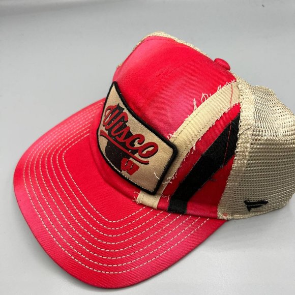 Wisconsin Badgers Trucker Hat Men Red Fanatics NCAA Snap Back Cap New - Picture 2 of 7